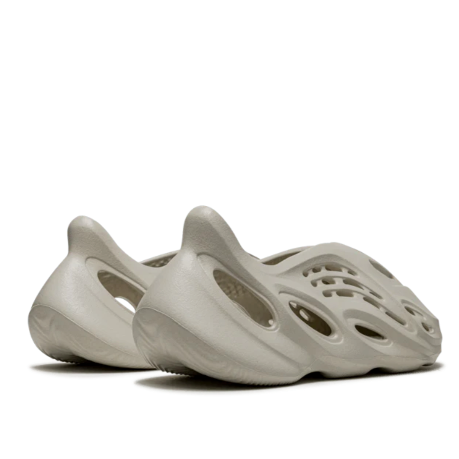 Adidas Yeezy Foam RNNR Sand
